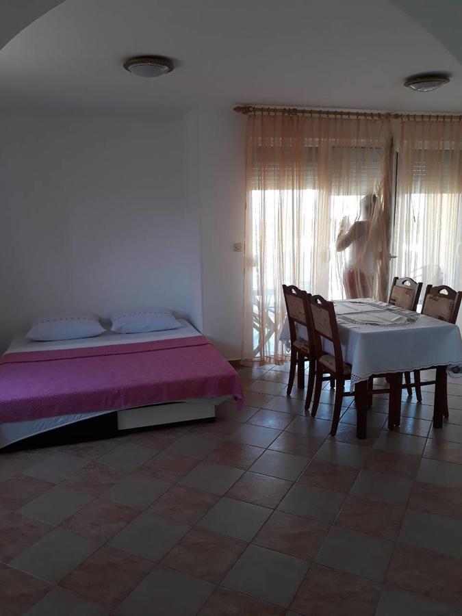 Apartment Antolkovic Пакоштане Екстер'єр фото