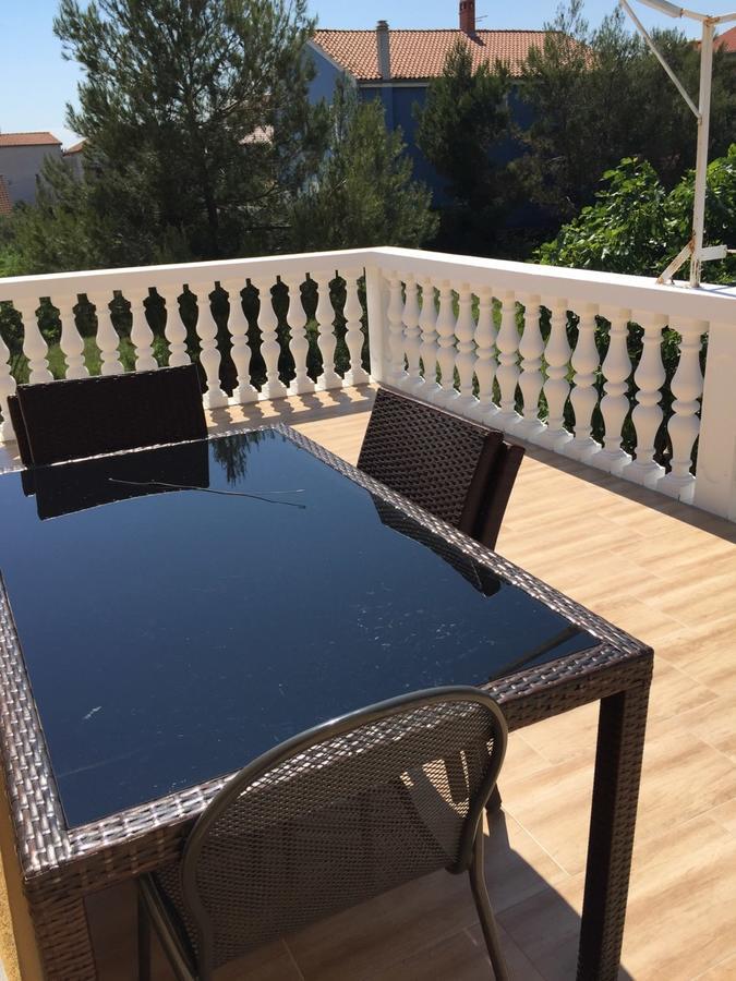 Apartment Antolkovic Пакоштане Екстер'єр фото